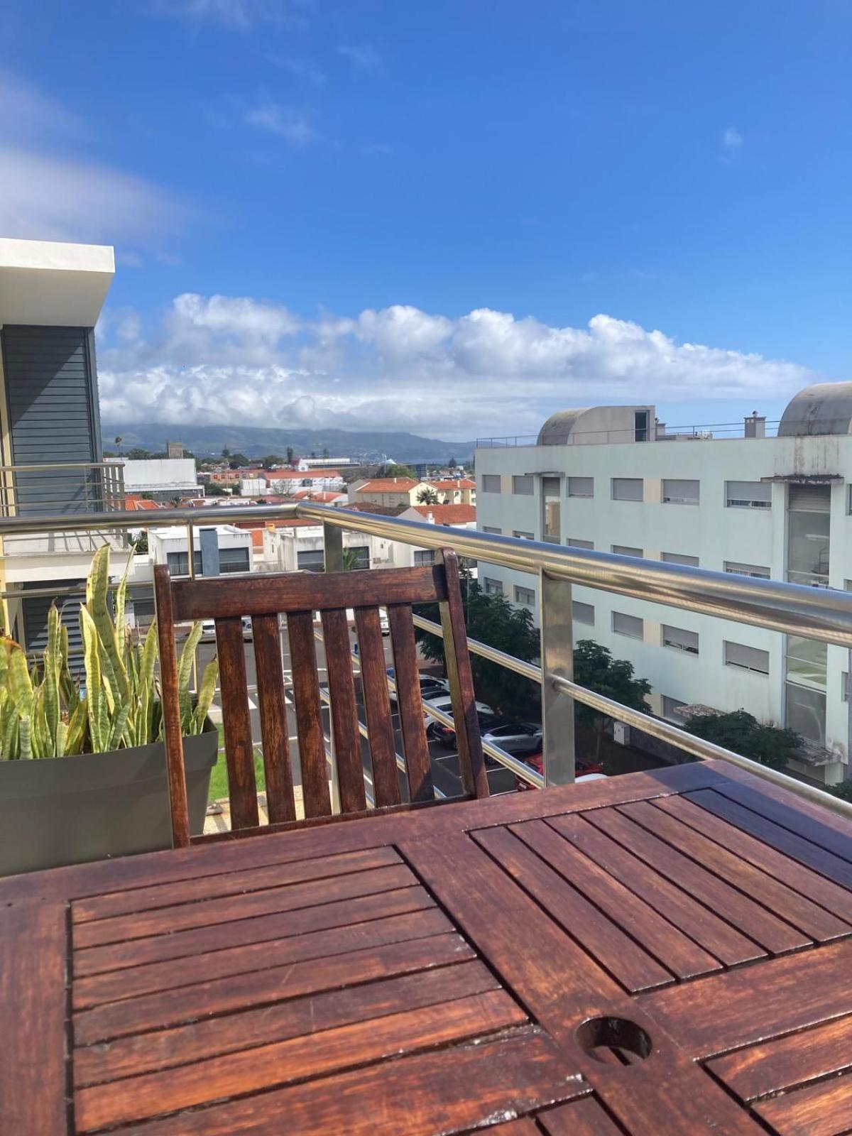 Yellow Five Apartment ポンタ・デルガダ エクステリア 写真